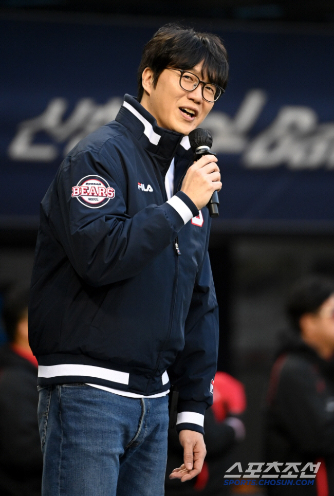 Interest in cars, clothes, watches…I'm Sung Si-kyung (Baek Ban Ki-haeng)  who made a surprise confession at the end of the year table