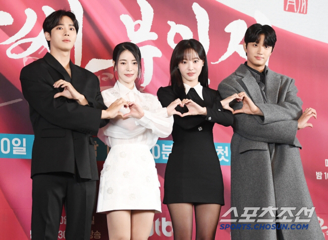  SBS, which dominated tvN and Friday and Saturday dramas that swept the world...2024 Light and Shadow of K-drama