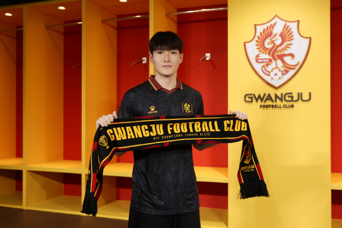 Gwangju FC, MF from Youth Kim Dong-hwa and GK Kang Hee-soo Call-Up