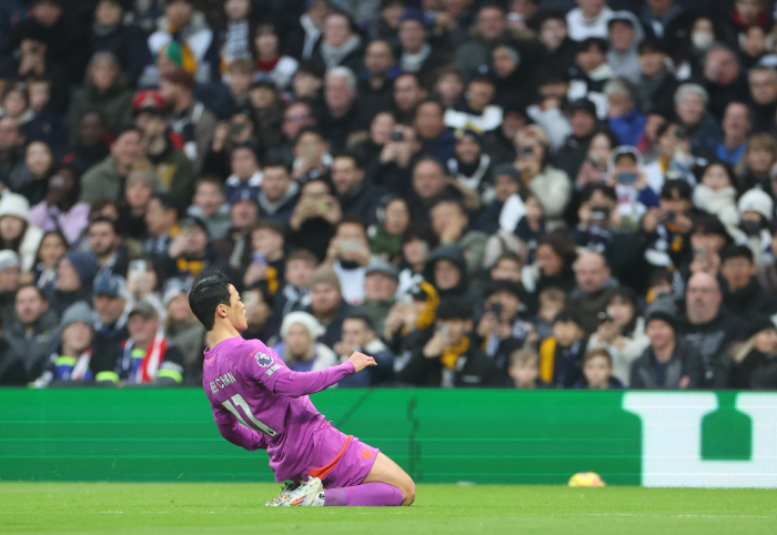 Hwang Hee-chan, the bull, scored 2G consecutive goals  78 minutes! 64 min Son Heung-min missed PK tears Tottenham Wolves draw 2-2