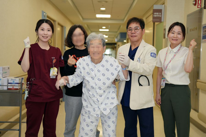 Successful TAVI Treatment for 99-year-old Aortic Valve Stenosis Patients A 100-year-old Life Gift