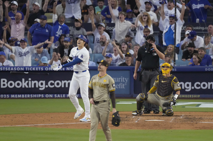 Pitcher does 4040? Ohtani's statistics on 45 home runs, 42 steals, 7 wins, the first big job in ML history