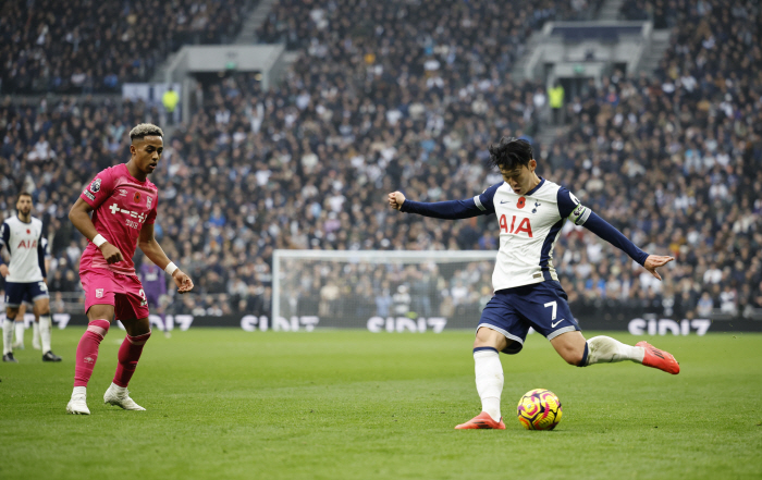 A major twist Son Heung-min (33, Barcelona) Reigniting the possibility  planning to go to the team that will win SON!→ If the captain is sold, the riot director will consider recruiting him