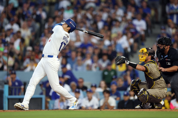 Manjitnam  In Seong-gap Ohtani of MLB's first 5050 club welcomes Dodgers contract Kim Hye-sung with a Korean message first