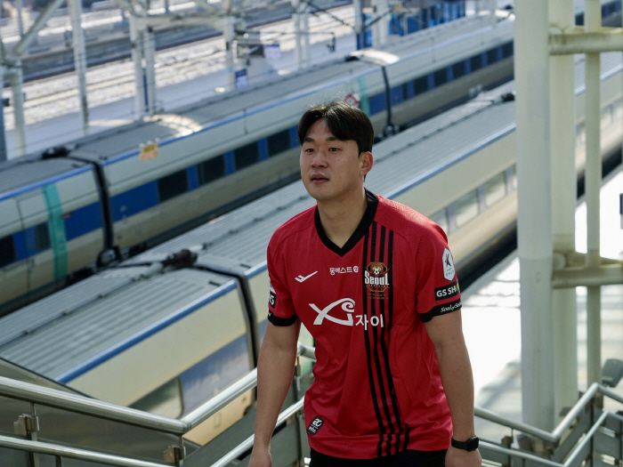  Lee Do-han, a proven center back to Seoul who wants to be coached by Kim Ki-dong, joins FC Seoul in a surprise move → immediately join off-season training