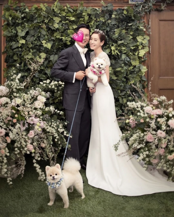  Show your husband's face..Kim Jong-un, I'm everything to wedding photographers with their dogs