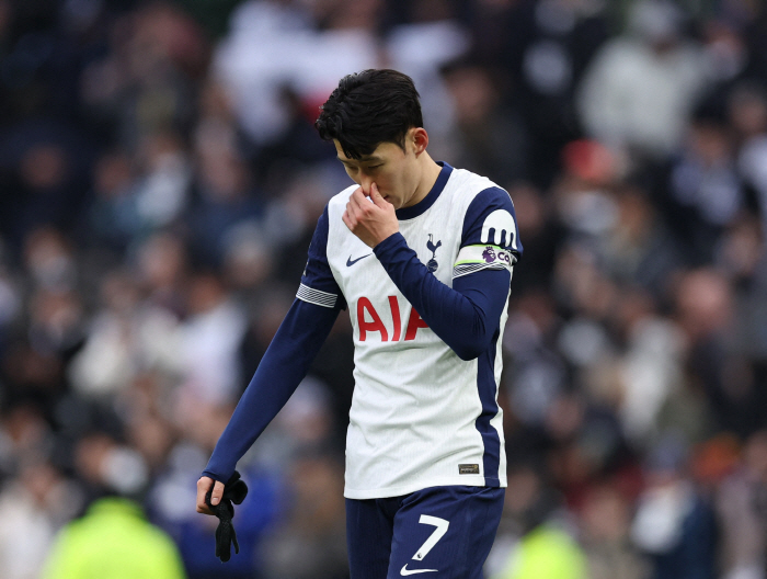 SON, did not find a way → No understanding of starting, mixed evaluation toward Son Heung-min, Tottenham in crisis has no answer