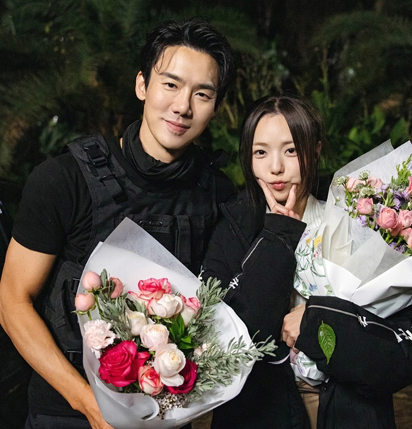 Yoo Yeon-seok ♥ Chemi with Chae Soo-bin, a real lover, 'Got a great driving force in acting' (Ji Geo-jeon) 