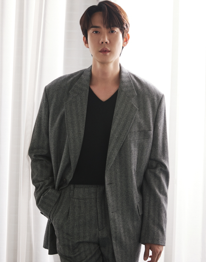 Yoo Yeon-seok Reflects on 'When The Phone Rings' A Global Sensation