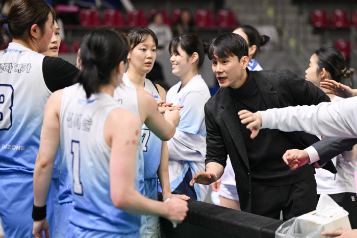  Lee Si-joon, acting head coach of Shinhan Bank, players were confident in the Samsung Life Insurance match