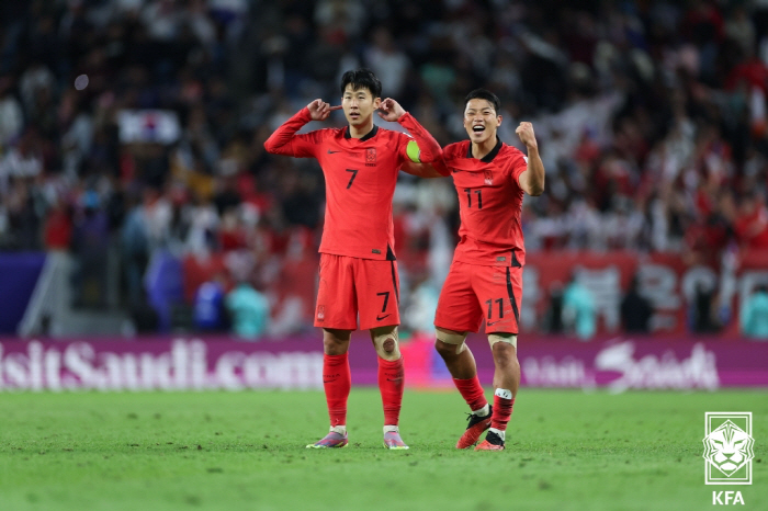 Son Heung-min, who destroyed Australia, celebrates free-kick → 2024 goal of the year...This year's event is the Cup quarterfinals