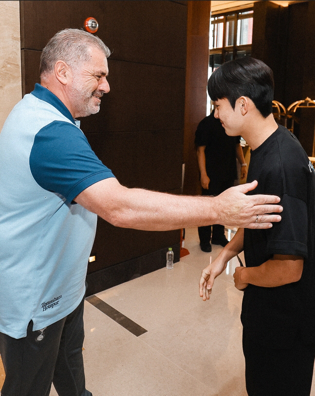 You don't have much time left Son Heung-min turns away, Postecoglou ignores Yang Min-hyuk, and is replaced if he fails to show a rebound.  a gruesome warning from an expert