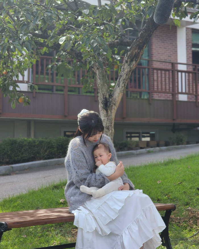  I can never see Chae Soo-bin and Yoo Yeon-seok before the election...My nephew debuted thanks to me. I'll put it in