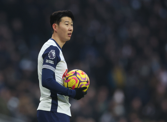 Son Heung-min announces his one-year extension of Tottenham I love you, thank you, rebounding again, but the truth is Tottenham's one-sided decision