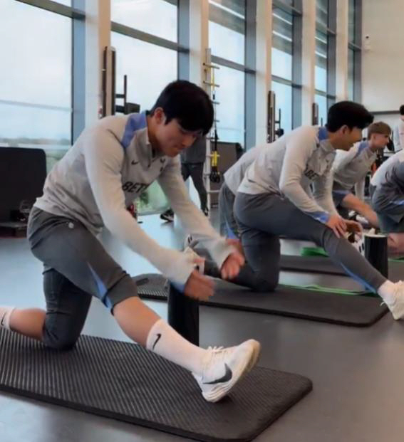 Finally! Yang Min-hyuk is 90% ready. Liverpool semi-final match is just around the corner…A fresh wind blows in Tottenham that winter