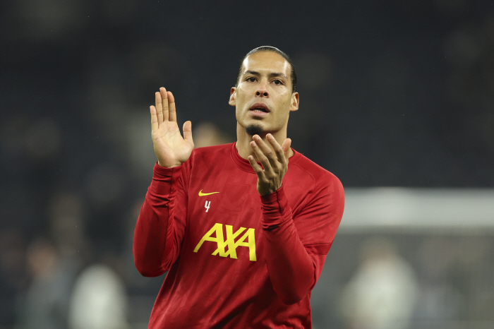 Liverpool captain VanDijk's words to referee after conceding Tottenham 18-year-old Supernova on goal are revealed