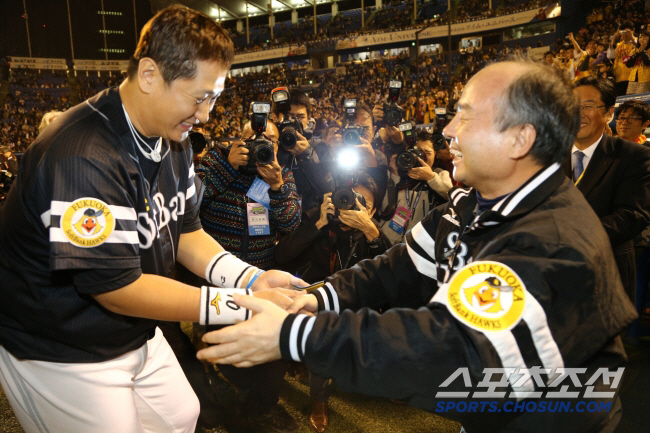 Softbank did not forget, 2015 Japan Series MVP Lee Dae-ho will play in the legendary match for the 20th anniversary of the team's launch 