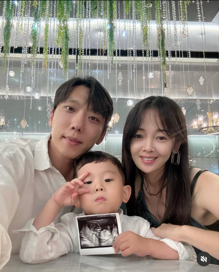  Yun Jeon-il ♥ Kim Bo-mi, today (10th) giving birth to her second daughter, both mother and child are healthy (Full Story)