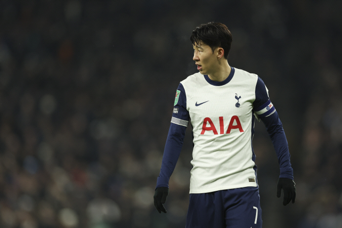 Son Heung-min wanted to renew his contract, Tottenham betrayed, which he believed because there was no negotiation with Tottenham, and SON, which will hurt too much