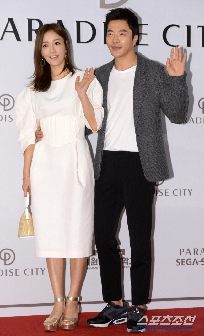 Kwon Sang-woo ♥ Son Tae-young has been pretty for 17 years, a tough woman (Radio Show) 