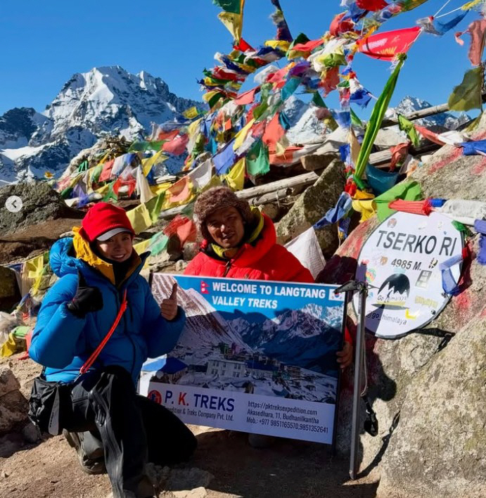 Lee Si-young Eventually Loses Memory in the Himalayas...I went up by the collar and got into a big debt. 