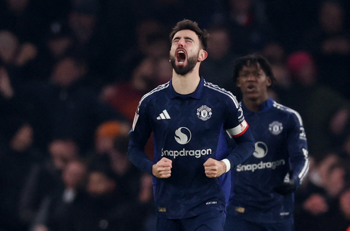 외degaard and Havertz miss the worst! One man leaves Manchester United to beat Arsenal and advance to the round of 32 at the FA Cup...a bloody battle leading up to the penalty shootout