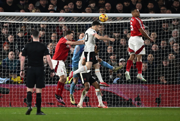 Jota, very good Liverpool Diogo Jota, 3 seconds cut to goal after putting in against Nottingham. Liverpool Sets New Club Record