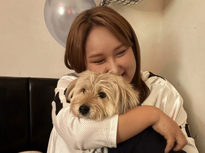  He's loyal…Satire Adopts Lee Heechul's Dog