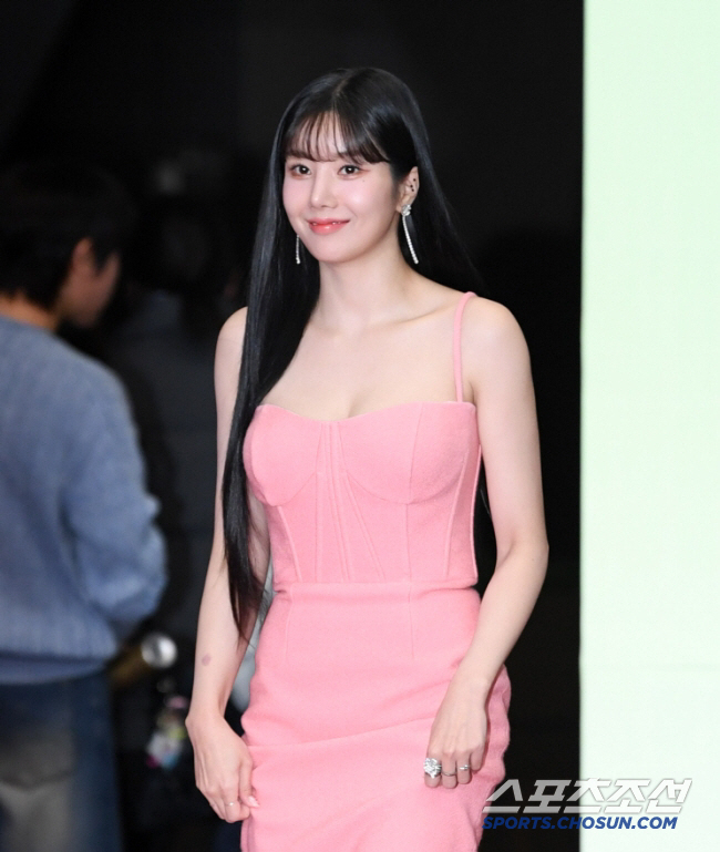 Younger than me, Kwon Eun-bi without even dreaming, and on-site at the confession of her unconventional ideal type (Yong-Taro)