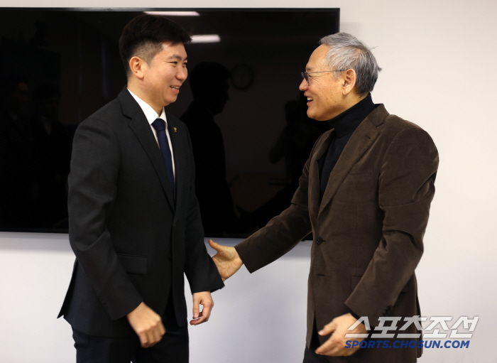 Yoo Seung Min Chairman's active support!It was different from the first meeting, but Ministry of Culture, Sports and Tourism Minister Yoo In-chon X Vice Minister Jang Mi-ran X Yoo Seung-min, chairman of the Korean Sports and Olympic Committee, agreed