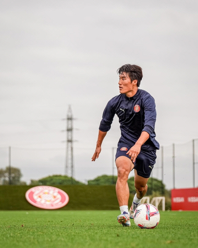 Girona's Pearl Makes 8th Debut As La Liga Player Continues to Get Chances Elon Kim Min-soo, Mitchell Included in Coach's Plan