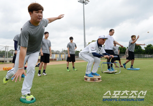 Lee Seung-yeop allowed a new record → Ace of 17 wins → Jung Soo-geun, FA compensation player…After 22 years, the hometown team returns to Busan, a man with a lot of luck. 