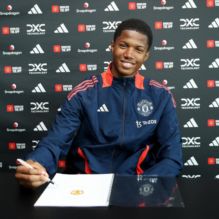 Manchester United did a great job. The second anti-Percy talent was right. A really crazy prospect was confirmed, and 39 goals in 34 games exploded