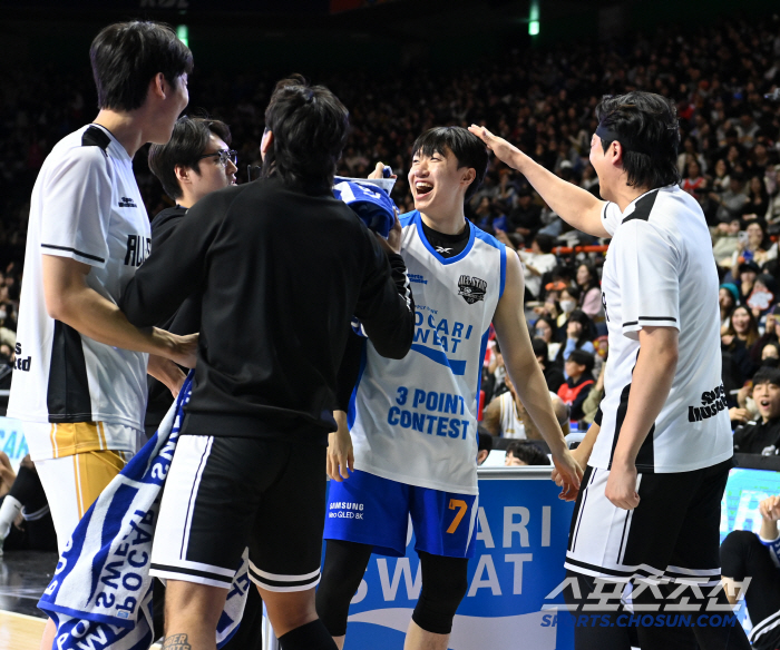  He beat Heo Hoon in first place in the preliminary round. Rebellion, Seoul Samsung's Choi Sung-mo won the 3-point shooting contest