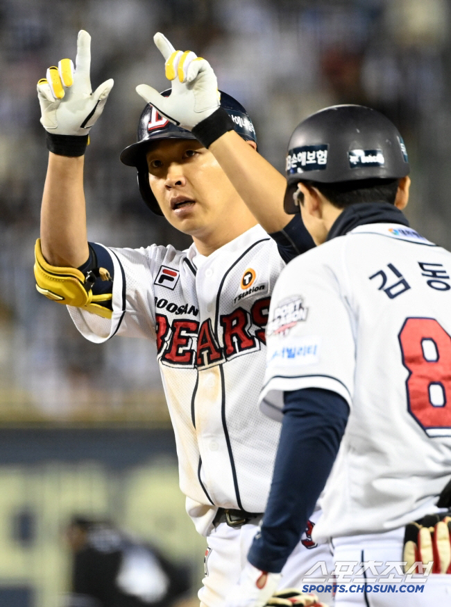 I can't believe my best friend is not here.. Doosan's Jung Soo-bin's unfamiliar scamp baseball seems to be better. I don't have any friends