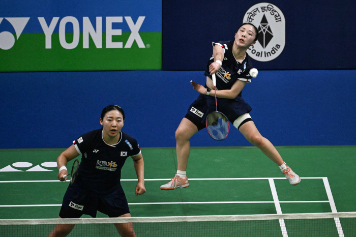 Shuttlecock Empress laughed again. Ahn Se-young won the gold medal for the first consecutive start of the new year...Women's Clothes Kim Hye-jeong and Gong Hee-yong won a silver medal