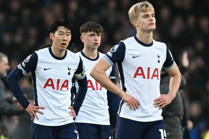 It was like a shell Son Heung-min, who covered his face in despair, criticized Everton for at least 3 points...Criticizing Madison