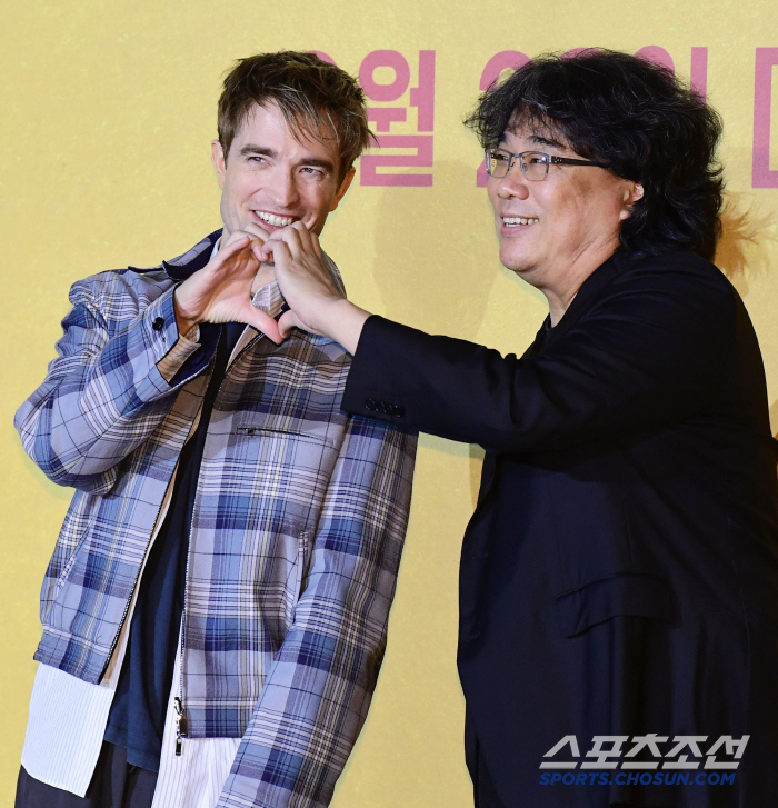  Heart made with director Robert Pattinson Bong Joon Ho