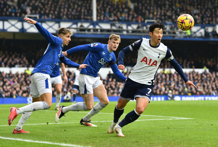 Son Heung-min's worst mistake against Everton and Tottenham's third consecutive defeat. It's time for the relegation warning