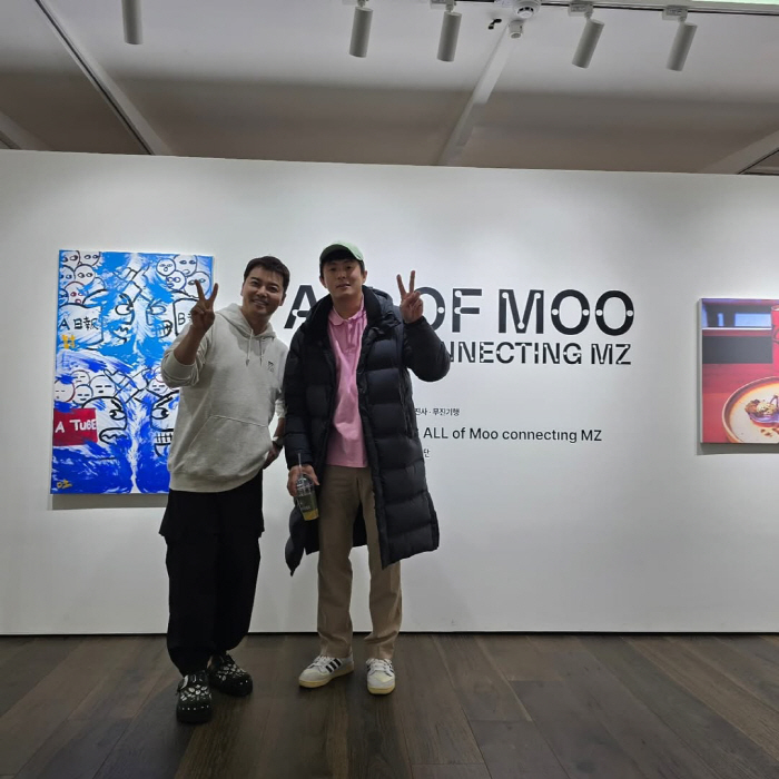 Jeon Hyun-moo to hold his first solo exhibition that he did well → Gian84 and Lee Joo-seung visited the exhibition to cheer for him