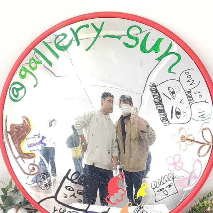 Jeon Hyun-moo to hold his first solo exhibition that he did well → Gian84 and Lee Joo-seung visited the exhibition to cheer for him