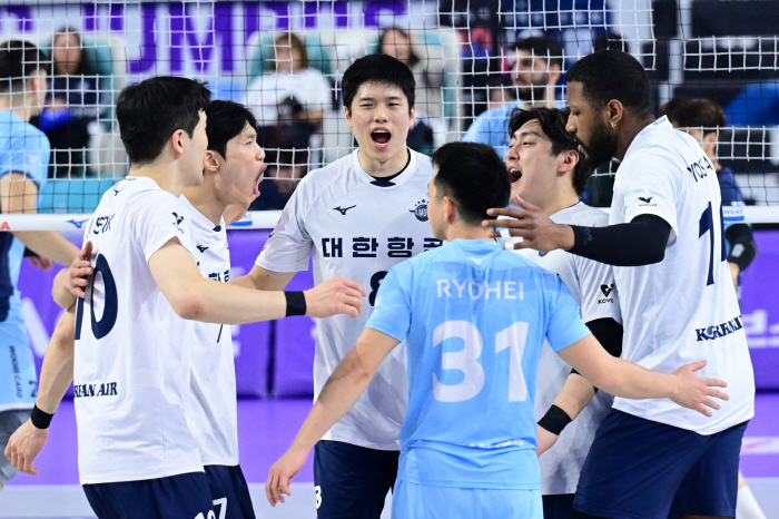 Yosvani scored 29 points → 5 people scored 10 points ↑…Korean Air shows off its special firepower, grabbing Woori Card and winning 2 consecutive games 