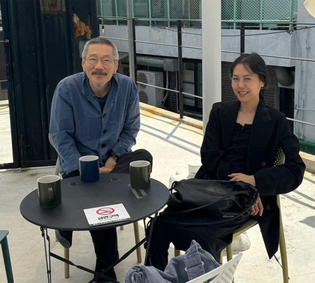 Kim Min-hee, pregnant with an affair, driving and luggage → even recycling..183cm Hong Sangsoo looks young. 