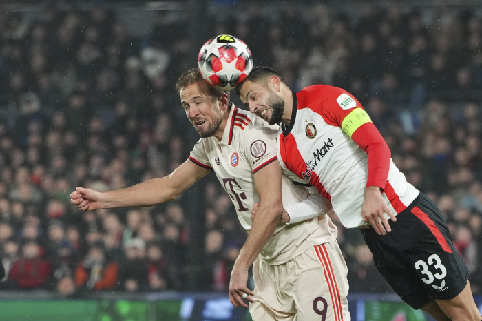  Kim Min-jae played in 62 minutes and lost 0-3 in Bayern Munich and Feyenoord. Hwang In-beom is absent from the injury