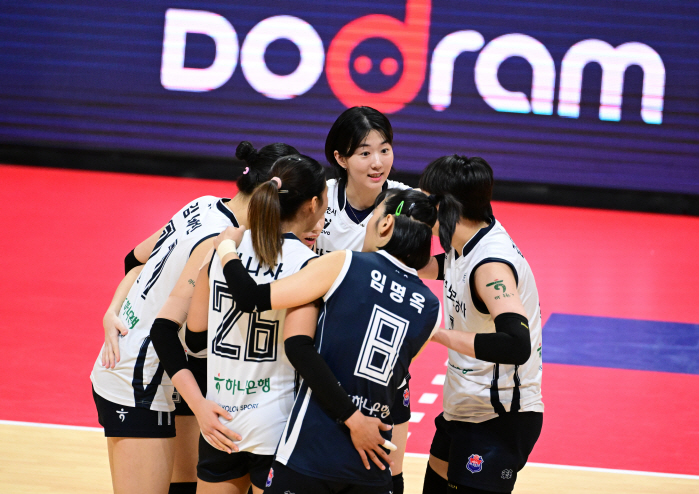 We've overcome the bad flu! Korea Expressway Corporation Chases Pepper Savings Bank By 2 Points After Shutout Victory 