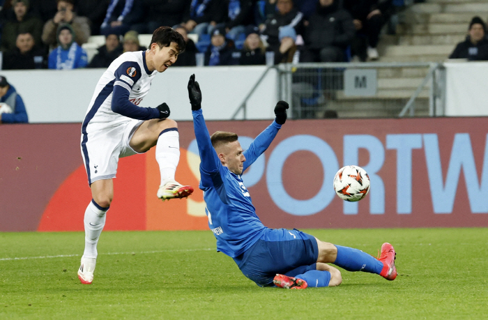  Son Heung-min's 9th goal of the season, Tottenham 20 Hoffenheim in the first half!