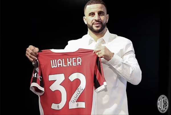 Director, you made me who I am today Kyle Walker Says Goodbye To Social Network With 7-Year Accompanied Man City