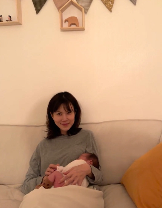  Jang Jae-ho ♥ Gong Min-jeong, a month after giving birth, she's so slim...You look exactly like her