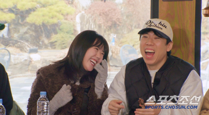 Go straight to Yang Se-chan and Ji Ye-eun ♥ Confession...How about me, not Kang Hoon? I love you (Running Man)