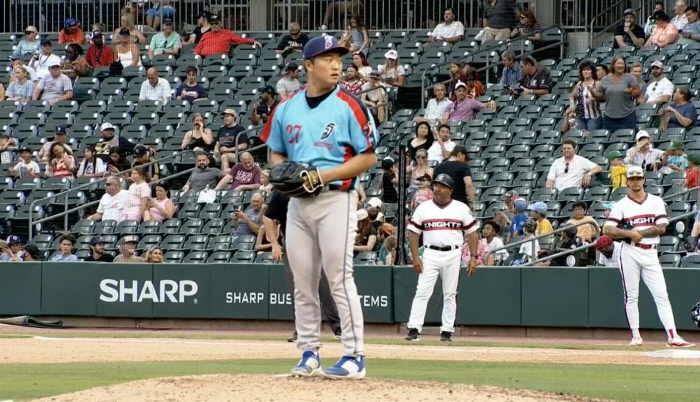 Going on a minor league tour with 3.2 billion won? Ko Woo-seok, who was invited to the spring camp, needs to show off his fiery fastball power now